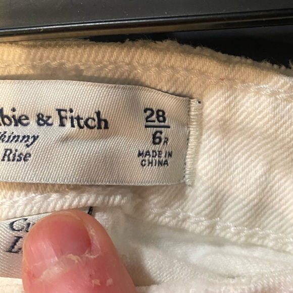 Abercrombie & Fitch Skinny High Rise Jeans - Picture 4 of 4